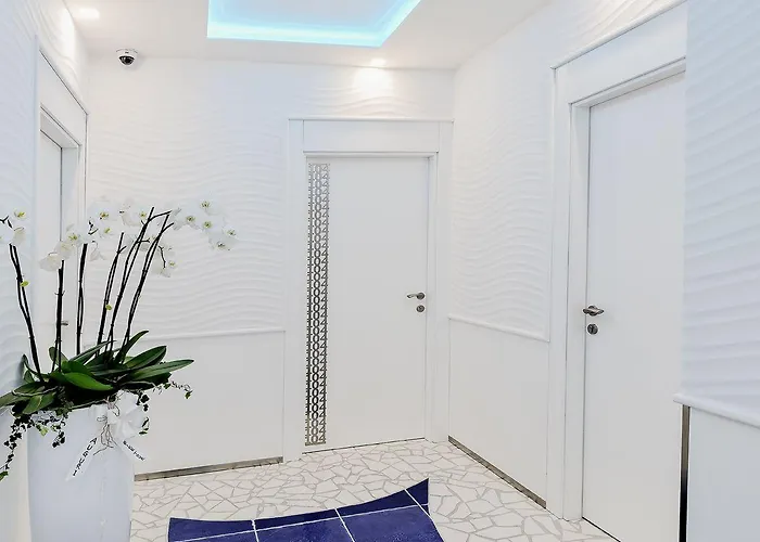 La Madegra Seasuite 4*