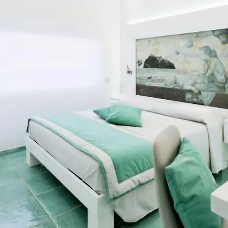 La Madegra Seasuite Guest house