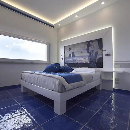 La Madegra Seasuite 4*