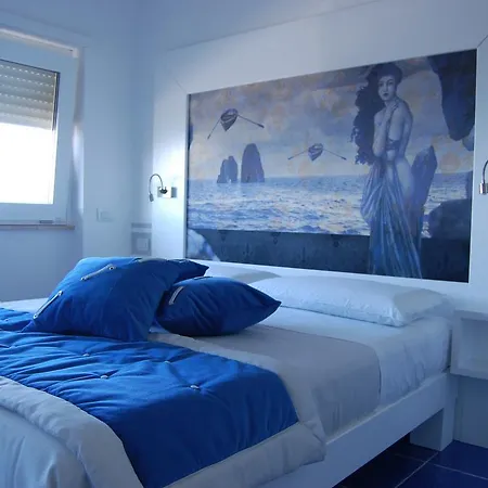 La Madegra Seasuite 3*