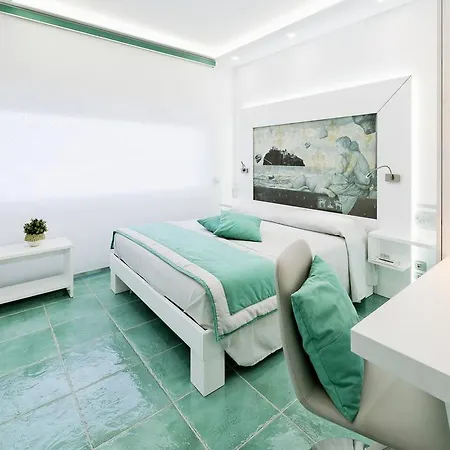 La Madegra Seasuite Gæstehus