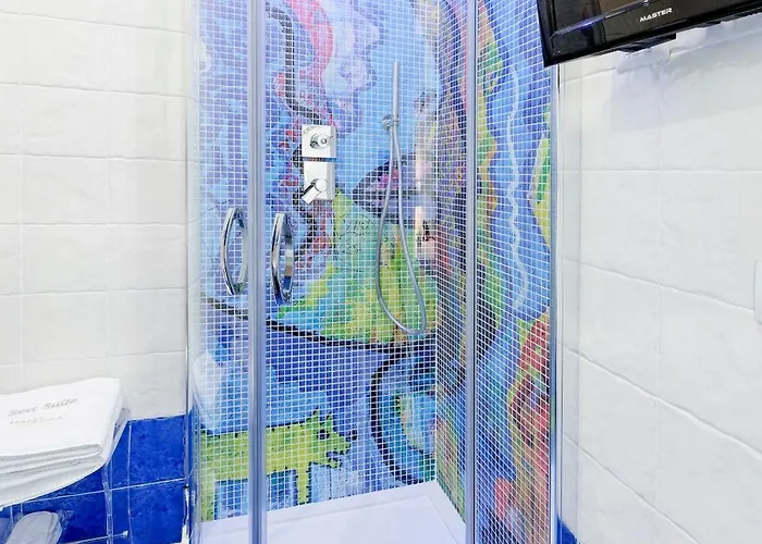 ゲストハウス ラ マデグラ シースイート サレルノ