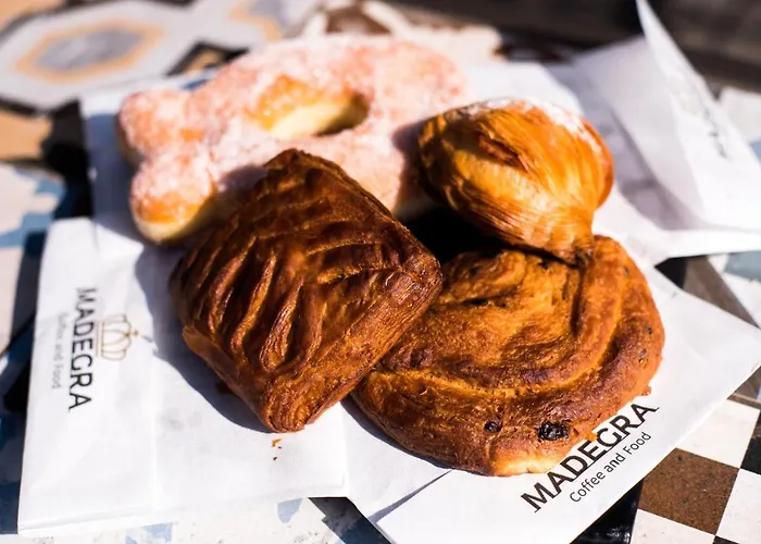 ラ マデグラ シースイート ゲストハウス 4*